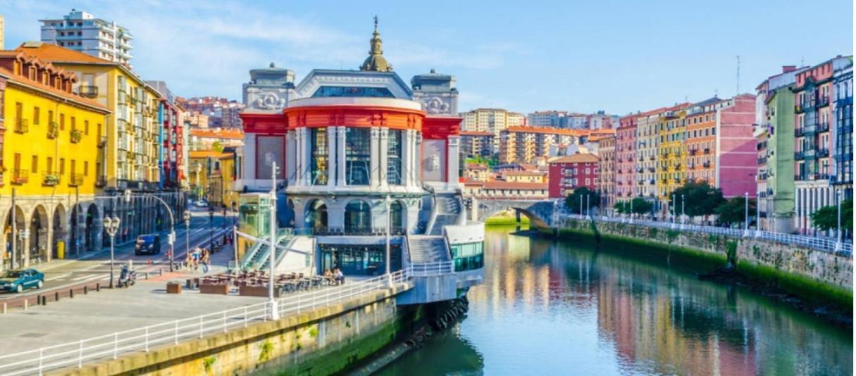 A 5 Minutos Andando Del Casco Viejo, Ayuntamiento, Plaza Circular Y Gran Via De Bilbao Y Proximo A Las 2 Lineas De Metro Exteriör bild