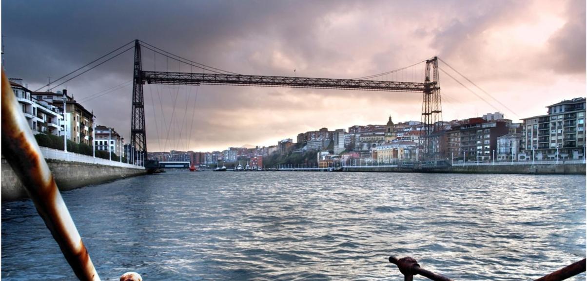A 5 Minutos Andando Del Casco Viejo, Ayuntamiento, Plaza Circular Y Gran Via De Bilbao Y Proximo A Las 2 Lineas De Metro Exteriör bild