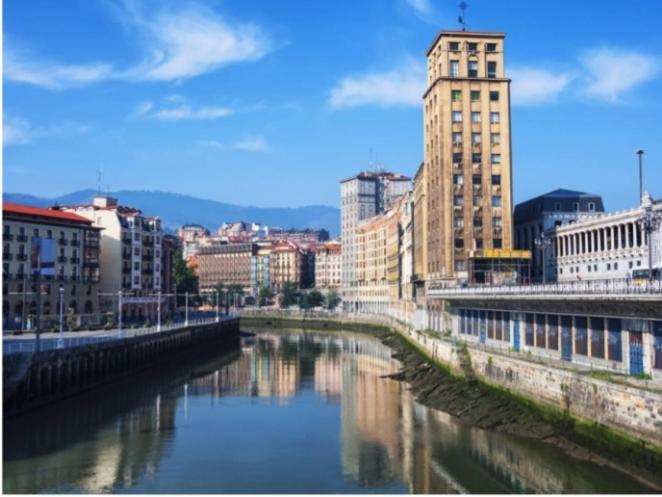 A 5 Minutos Andando Del Casco Viejo, Ayuntamiento, Plaza Circular Y Gran Via De Bilbao Y Proximo A Las 2 Lineas De Metro Exteriör bild